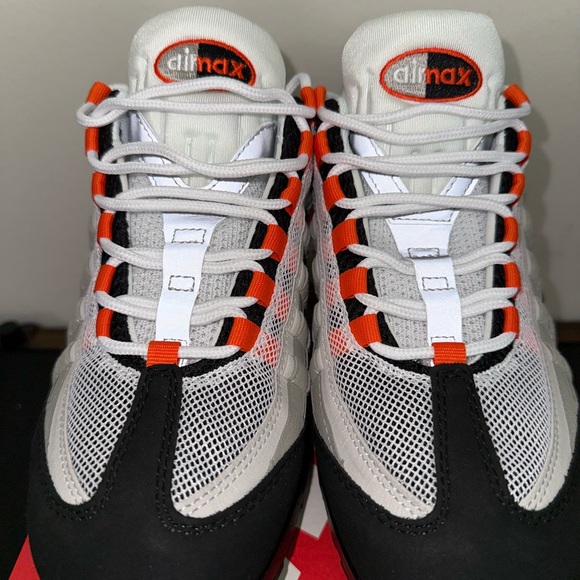 NIKE AIR MAX 95  Mandarin Size 10 - Picture 1 of 9